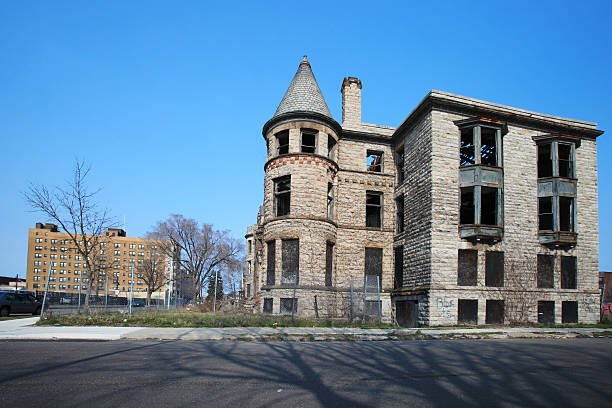 How to Sell Commercial Real Estate in Detroit Fast: Tips for Quick Closings