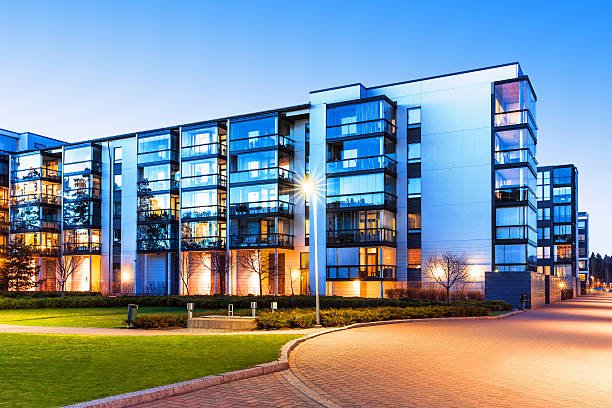 How Do Commercial Real Estate Investment Companies in Michigan Buy Properties?